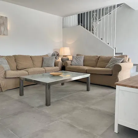 Higuera Semesterbostad